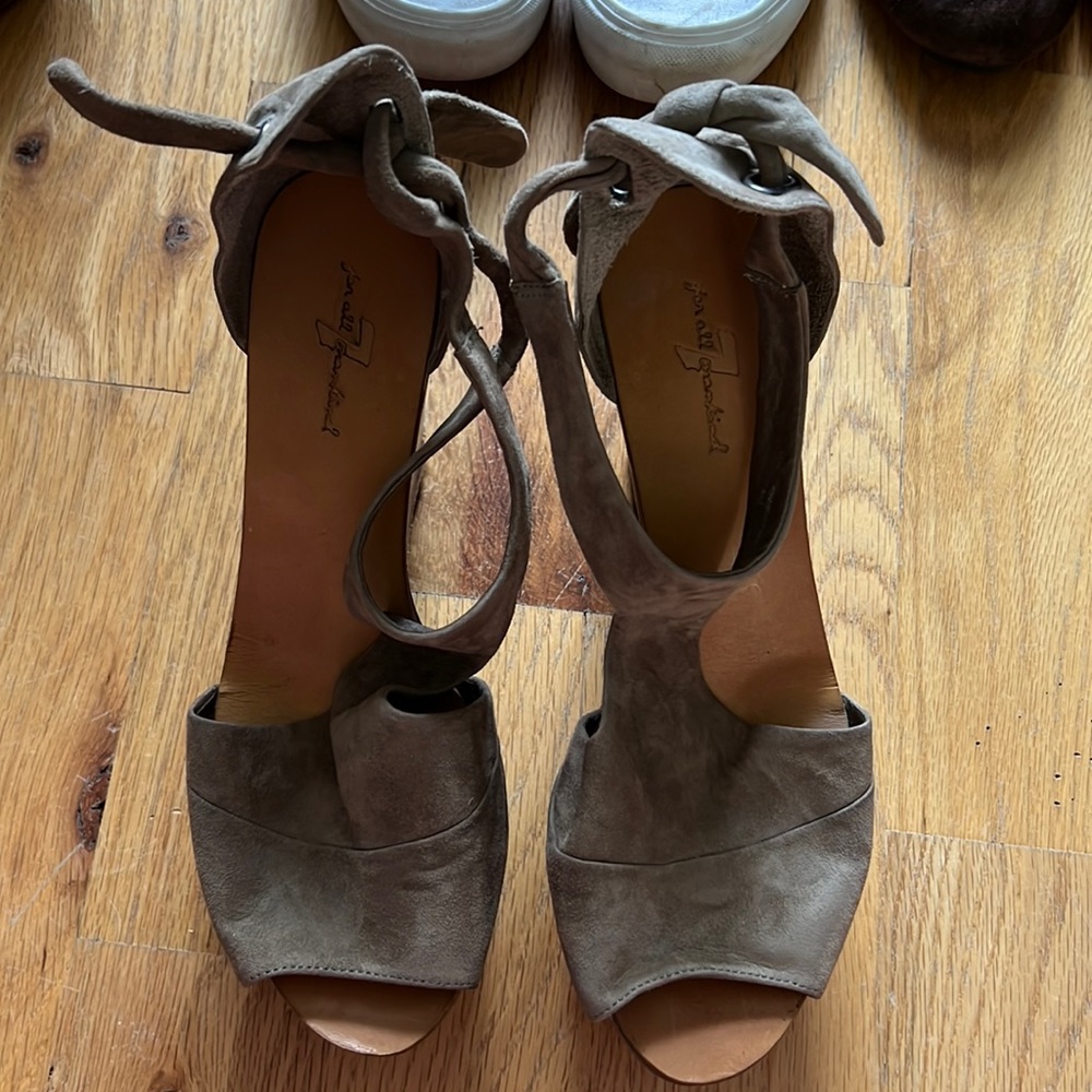 7 for all mankind wedges